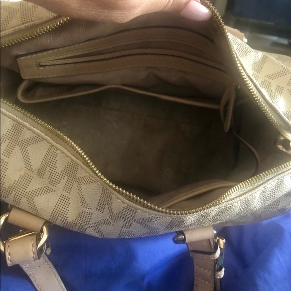 Michael Kors Bag - Picture 5 of 5